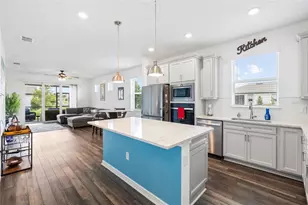 9454 Ballaster Pointe Loop, Parrish, FL 34219 - Photo 10