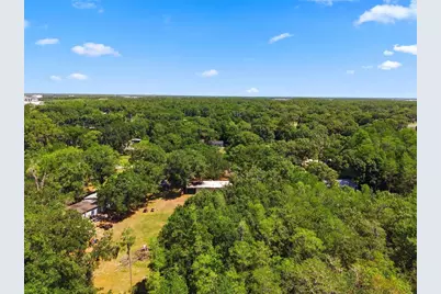 1136 Wildwood Lane, Lutz, FL 33558 - Photo 4