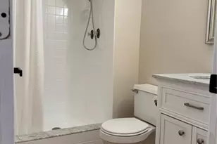 3819 N Oak Dr, Tampa, FL 33611 - Photo 12