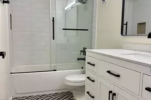 3819 N Oak Dr, Tampa, FL 33611 - Photo 12