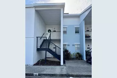 3819 N Oak Drive #I42, Tampa, FL 33611 - Photo 2
