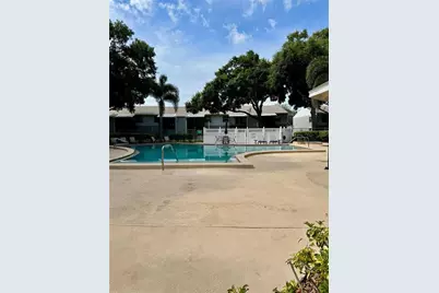 3819 N Oak Drive #I42, Tampa, FL 33611 - Photo 22