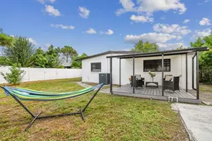 6551 S West Shore Circle, Tampa, FL 33616 - Photo 36