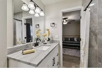 6551 S West Shore Circle, Tampa, FL 33616 - Photo 18