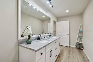6551 S West Shore Circle, Tampa, FL 33616 - Photo 32