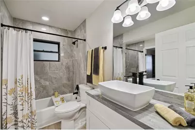 6551 S West Shore Circle, Tampa, FL 33616 - Photo 20