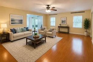 999 Gillespie Dr, Palm Harbor, FL 34684 - Photo 2