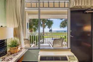 611 Destiny Dr, Ruskin, FL 33570 - Photo 2