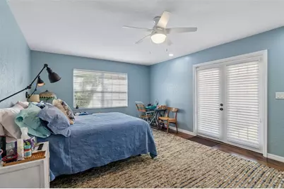 538 Oleander Way S, Saint Petersburg, FL 33707 - Photo 30