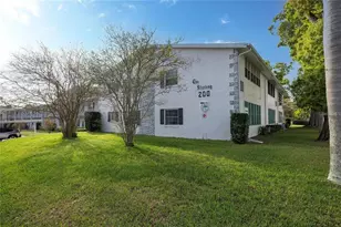 200 Glennes Ln, Dunedin, FL 34698 - Photo 1