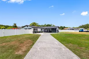 5515 Lake Le Clare Rd, Lutz, FL 33558 - Photo 4