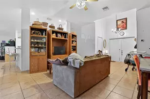 4105 NE 20th Pl, Cape Coral, FL 33909 - Photo 8