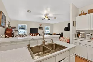 4105 NE 20th Pl, Cape Coral, FL 33909 - Photo 10
