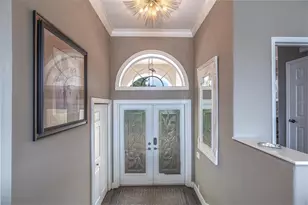 2853 Seabreeze Dr S, Gulfport, FL 33707 - Photo 8