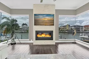 2853 Seabreeze Dr S, Gulfport, FL 33707 - Photo 22