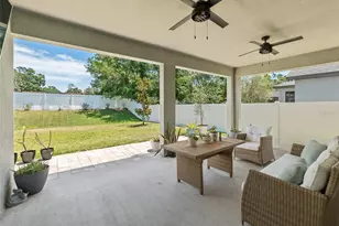 1220 Florablu Dr, Seffner, FL 33584 - Photo 40