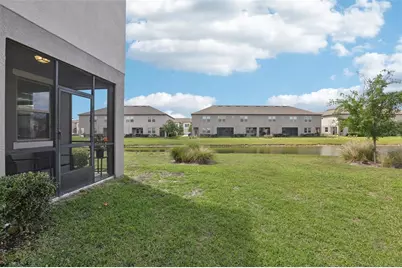32010 Blue Passing Loop, Wesley Chapel, FL 33545 - Photo 10