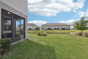 32010 Blue Passing Loop, Wesley Chapel, FL 33545 - Photo 10