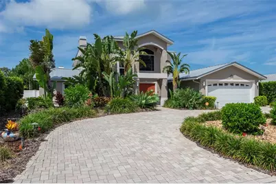 311 S Isle Drive, Saint Pete Beach, FL 33706 - Photo 2