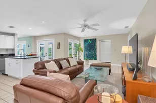 11566 Pine St, Seminole, FL 33772 - Photo 4