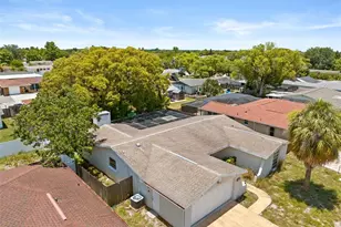 9131 Hunt Club Ln, Port Richey, FL 34668 - Photo 24