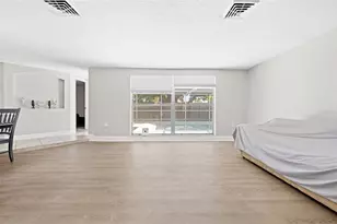 9131 Hunt Club Ln, Port Richey, FL 34668 - Photo 8