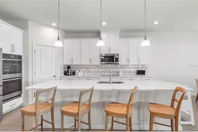 7878 Greenway Avenue, Wesley Chapel, FL 33544 - Photo 12