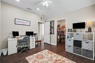30329 Southwell Ln, Wesley Chapel, FL 33543 - Photo 14
