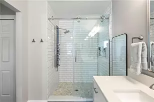 31328 Wrencrest Dr, Wesley Chapel, FL 33543 - Photo 30