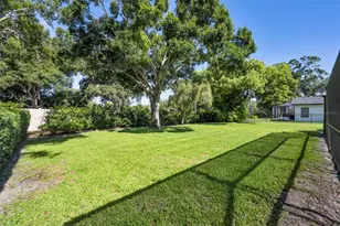 9904 Oaks Ln, Seminole, FL 33772 - Photo 52