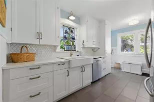 2251 8th Ave N, Saint Petersburg, FL 33713 - Photo 18