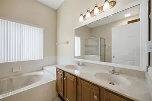 2023 Darlington Oak Dr, Seffner, FL 33584 - Photo 32