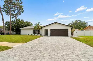 12076 92nd Way N, Largo, FL 33773 - Photo 2
