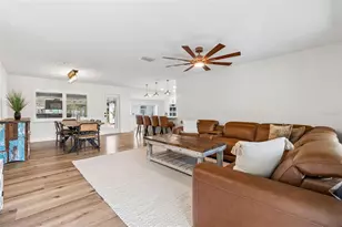 3941 E Eden Roc Cir, Tampa, FL 33634 - Photo 10