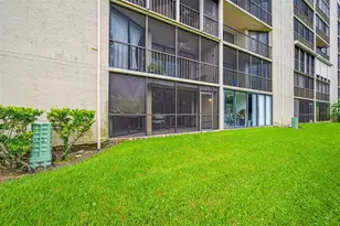 900 Cove Cay Dr, Clearwater, FL 33760 - Photo 4