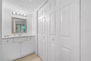 900 Cove Cay Dr, Clearwater, FL 33760 - Photo 40