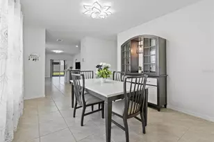 5782 Hollingworth Trl, Wesley Chapel, FL 33545 - Photo 4