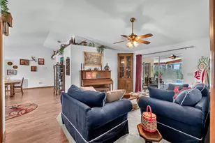 621 Penn National Rd, Seffner, FL 33584 - Photo 4