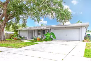 135 Patty Ann Blvd, Palm Harbor, FL 34683 - Photo 2