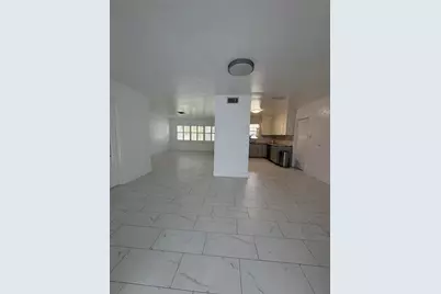 1790 Russell Drive N, Saint Petersburg, FL 33710 - Photo 18