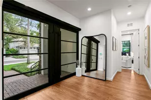 2515 W Shell Point Rd, Tampa, FL 33611 - Photo 4