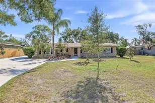 12109 Forest Hills Dr, Tampa, FL 33612 - Photo 2