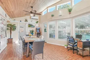 12109 Forest Hills Dr, Tampa, FL 33612 - Photo 38
