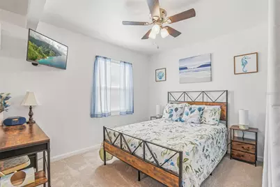 12109 Forest Hills Drive, Tampa, FL 33612 - Photo 56