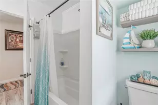 12109 Forest Hills Dr, Tampa, FL 33612 - Photo 30