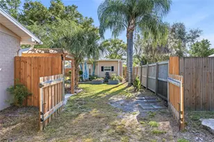 12109 Forest Hills Dr, Tampa, FL 33612 - Photo 44