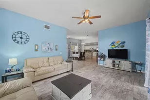 655 Sand Ridge Dr, Valrico, FL 33594 - Photo 6