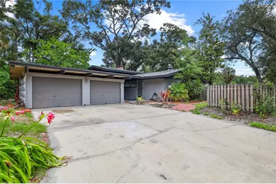 10134 White Trout Lane, Tampa, FL 33618 - Photo 50