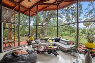 10134 White Trout Ln, Tampa, FL 33618 - Photo 6