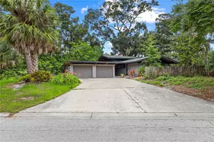 10134 White Trout Ln, Tampa, FL 33618 - Photo 52